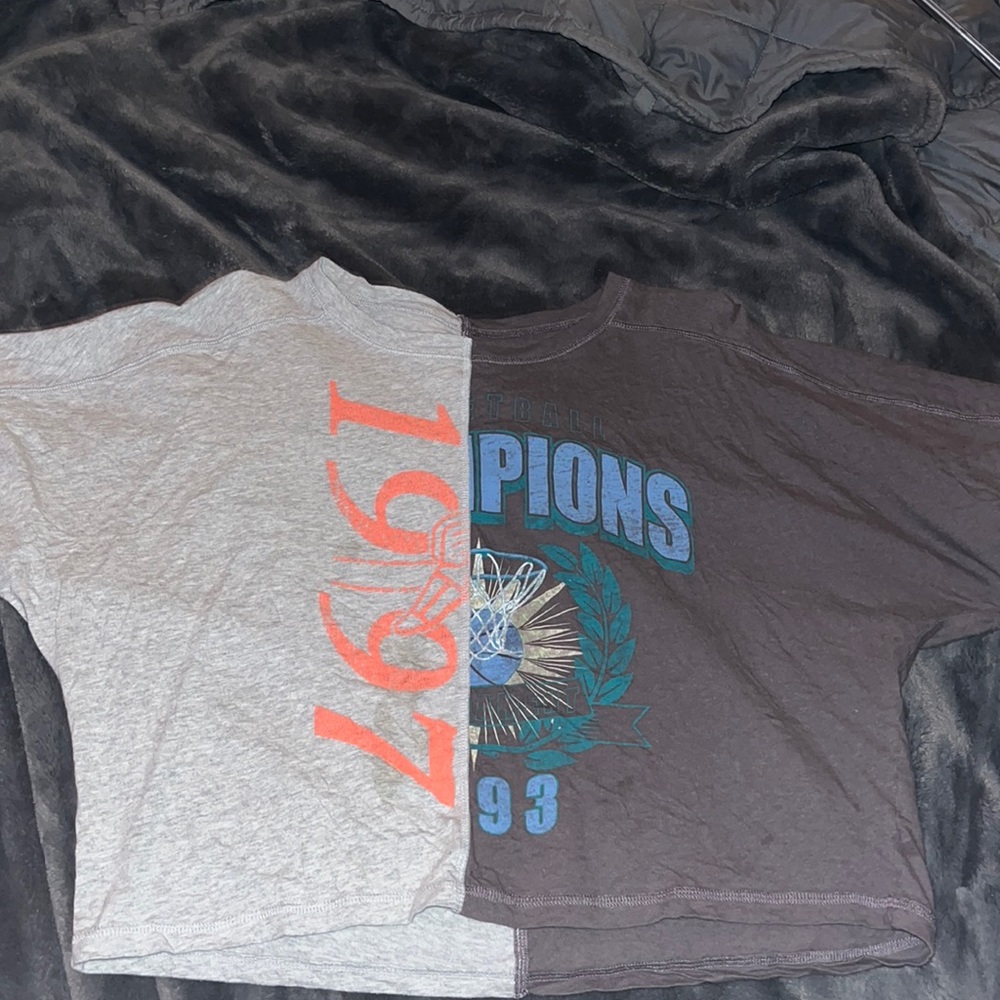 aeropostale half and half basketball tee-shirt. Worn once.